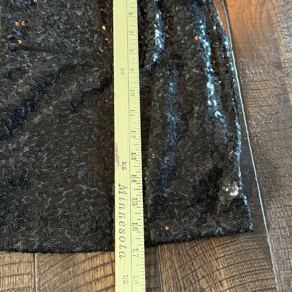 Tipsy Elves NWT Black sequin mini skirt XL or L - Picture 3 of 6